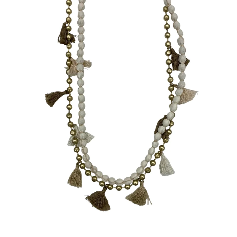 Beautiful necklaces and pendants with layered chains for a fashionable, chic look-Necklace Chain By Chicos In Gold & White