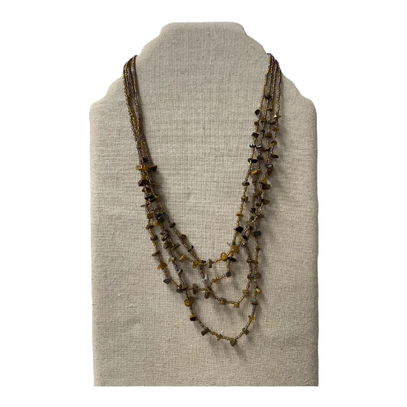 Best necklaces and pendants with layered designs for a chic, stacked look-Necklace Layered